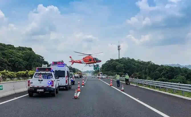 内黄高速公路汽车救援案例