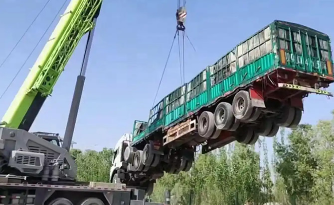 内黄道路脱困救援案例